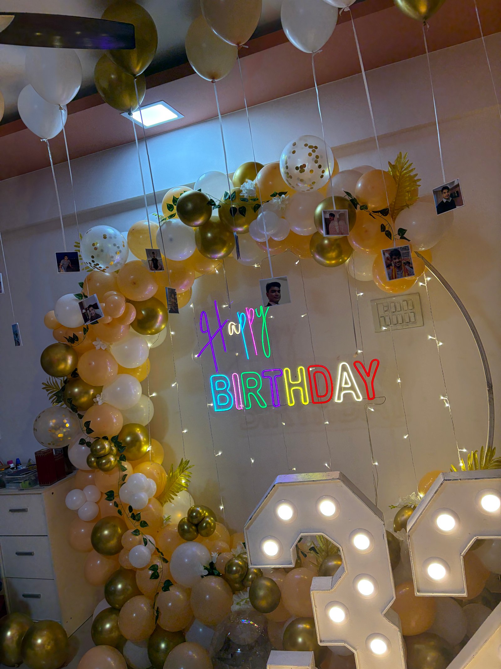 Ring decor